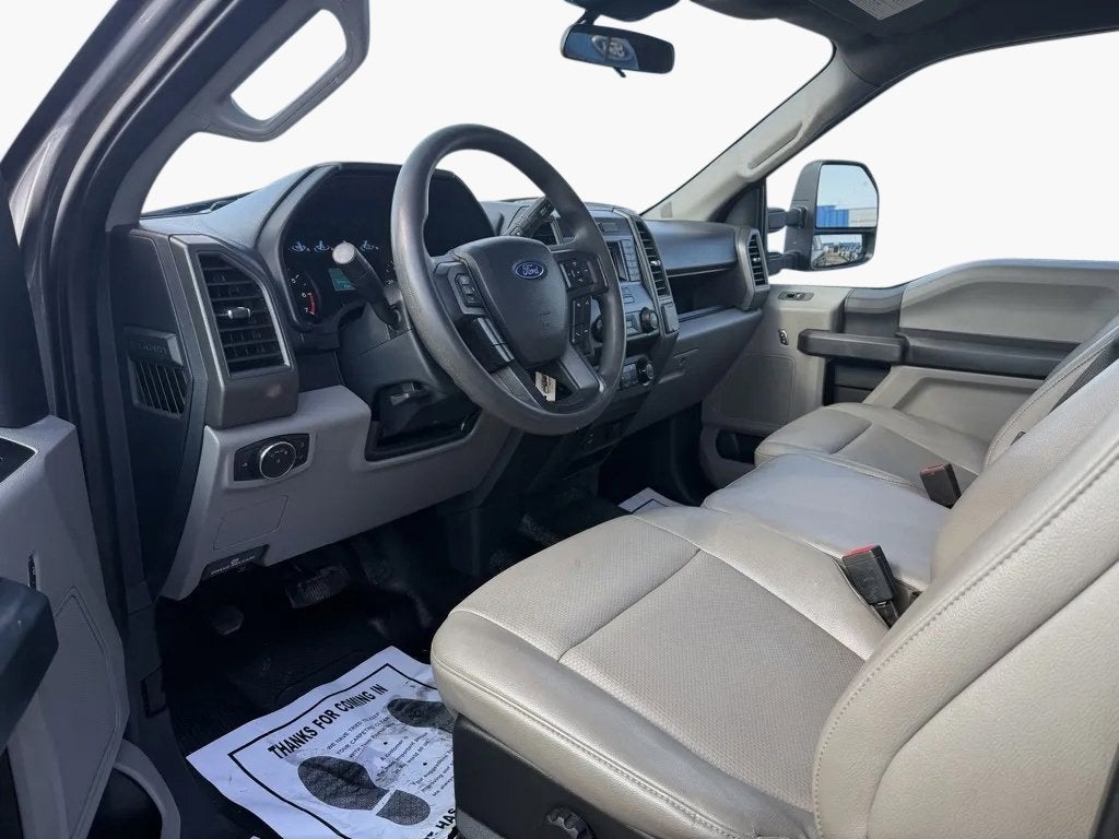 2022 Ford Super Duty F-350 SRW XL