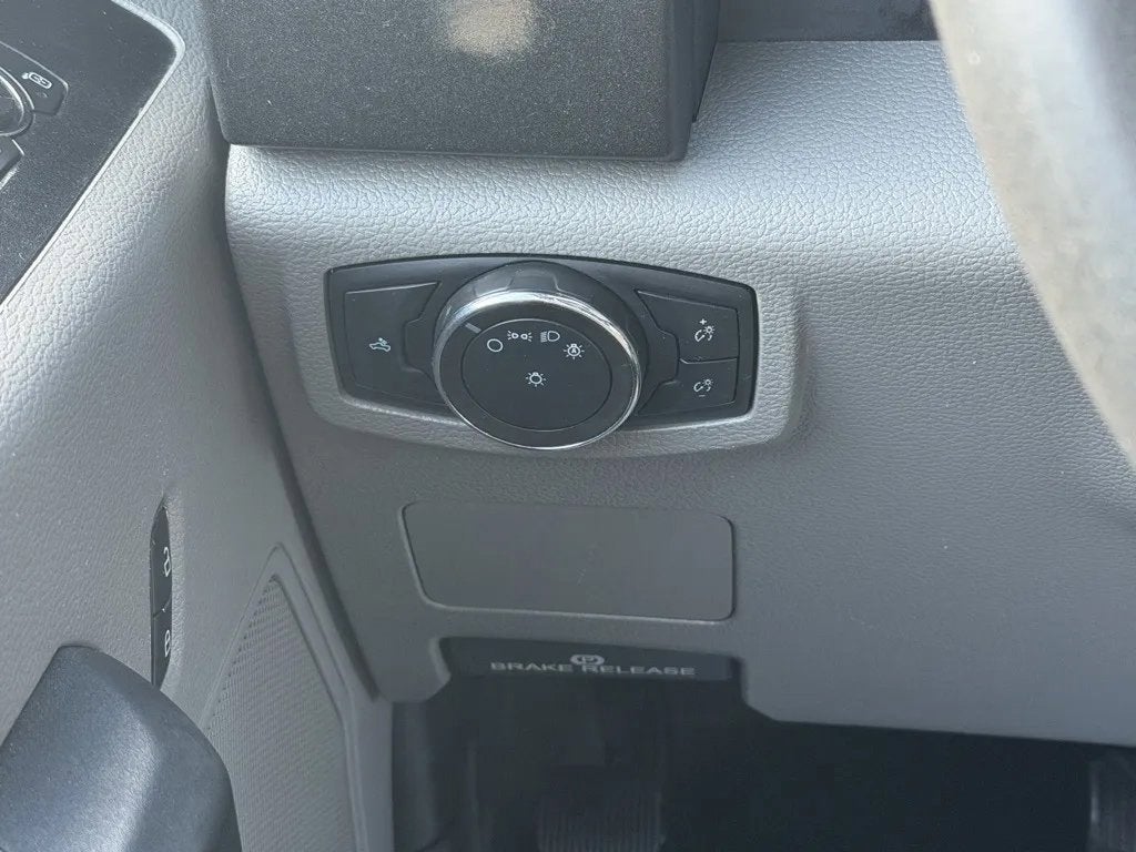 2022 Ford Super Duty F-350 SRW XL