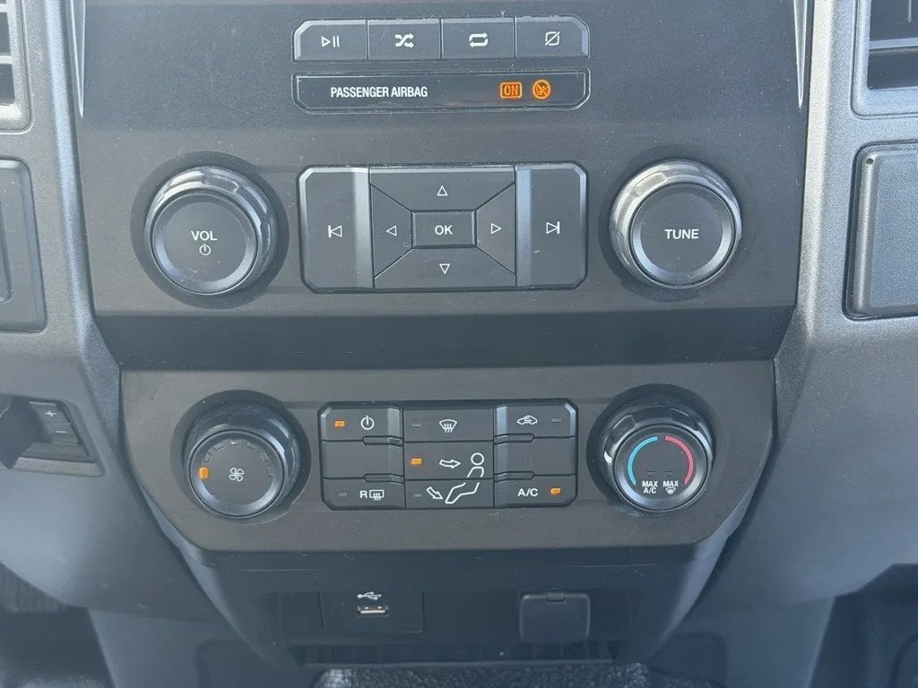 2022 Ford Super Duty F-350 SRW XL