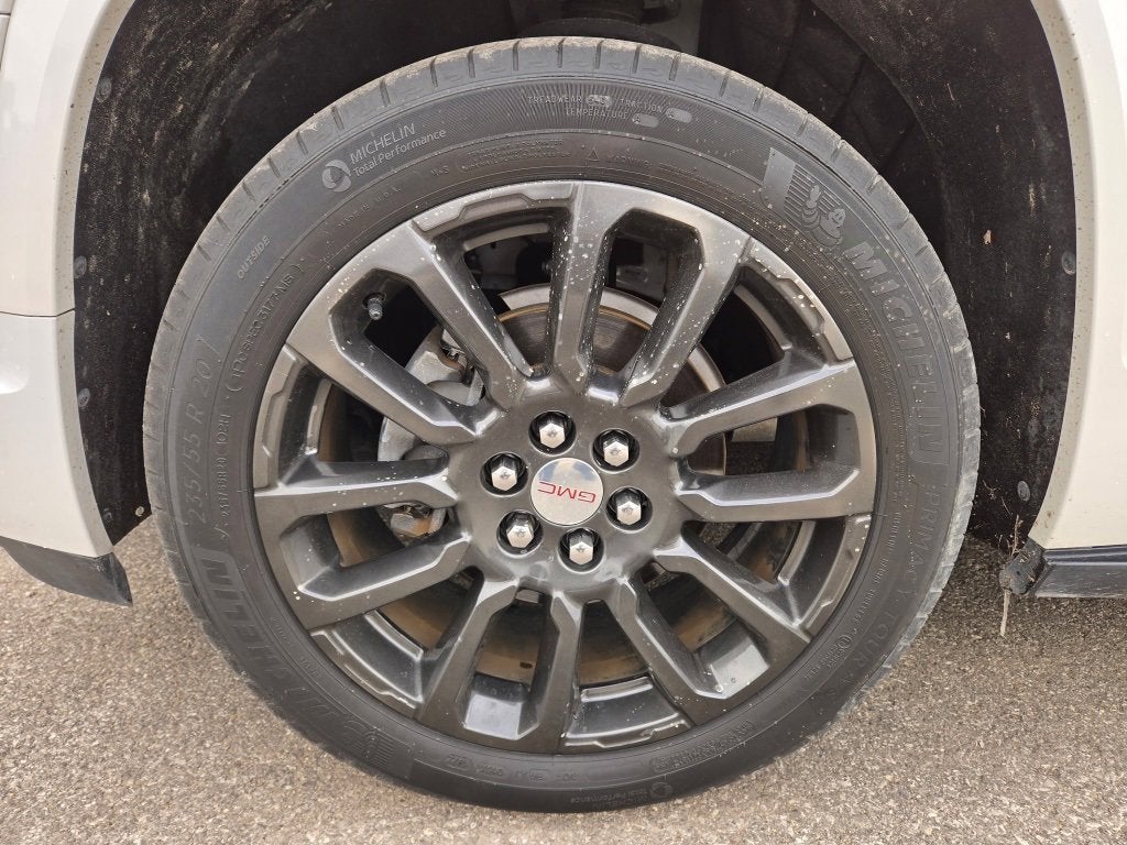 2020 GMC Acadia Denali