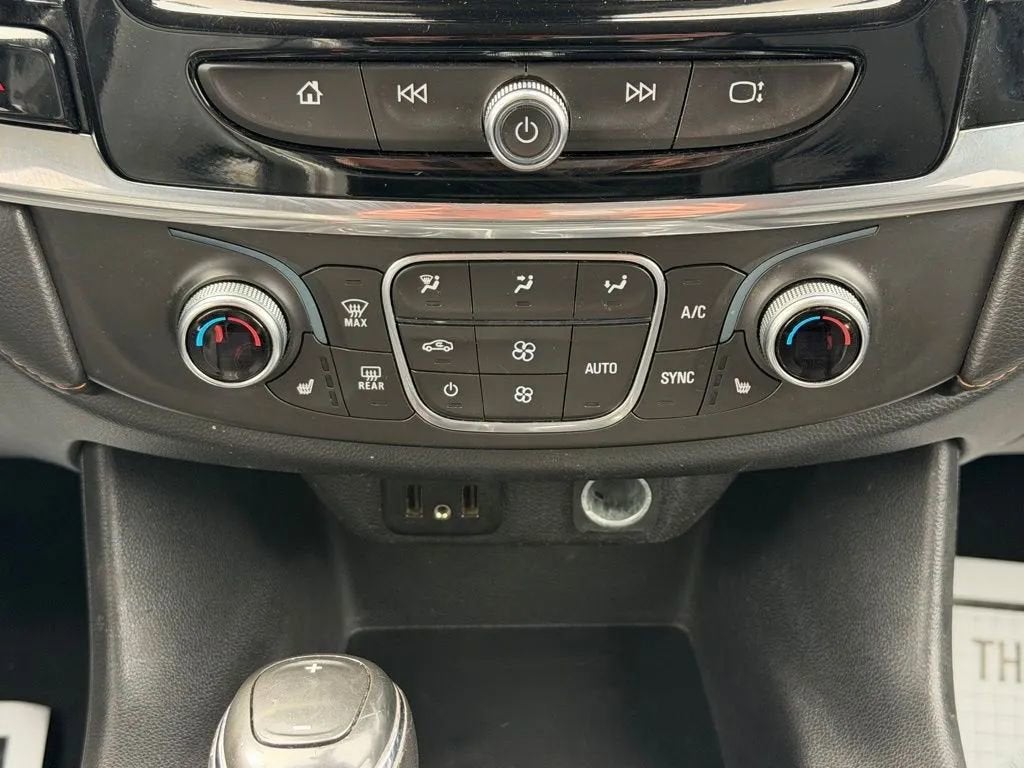 2018 Chevrolet Traverse LT Leather