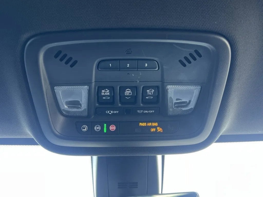 2022 Chevrolet Traverse Premier