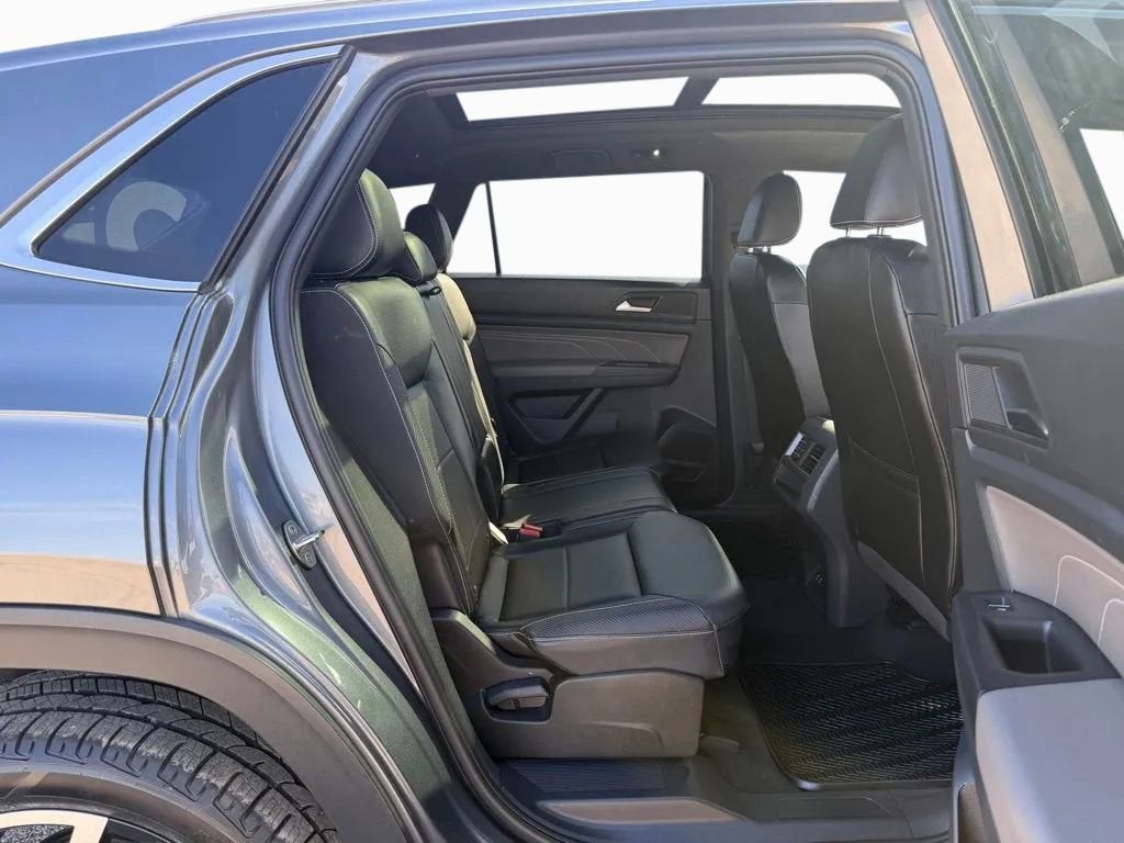 2022 Volkswagen Atlas Cross Sport 2.0T SEL