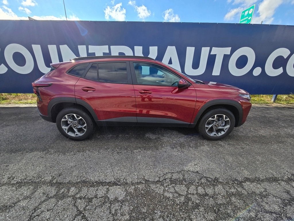 2025 Chevrolet Trax LT